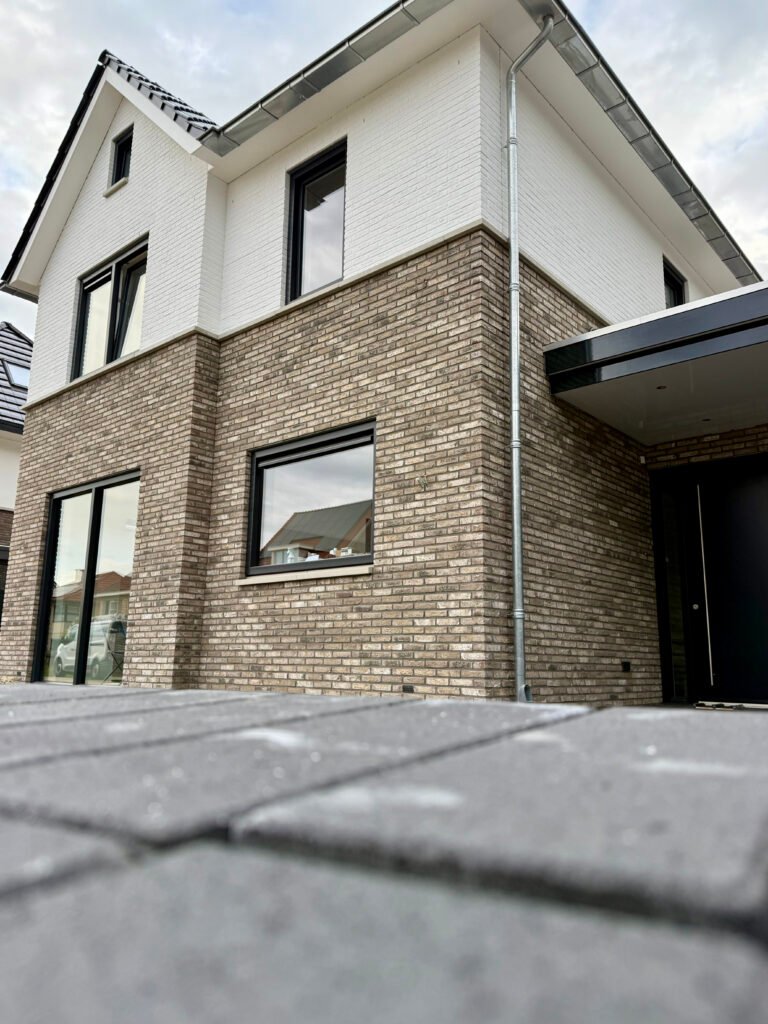 Transformeer je ruimte met hoogwaardige afwerkingen die je binnenklimaat verbeteren.